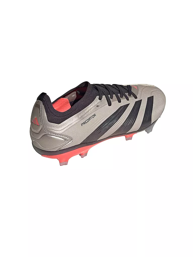 ADIDAS | Chaussures de football à crampons Predator Pro pour hommes |