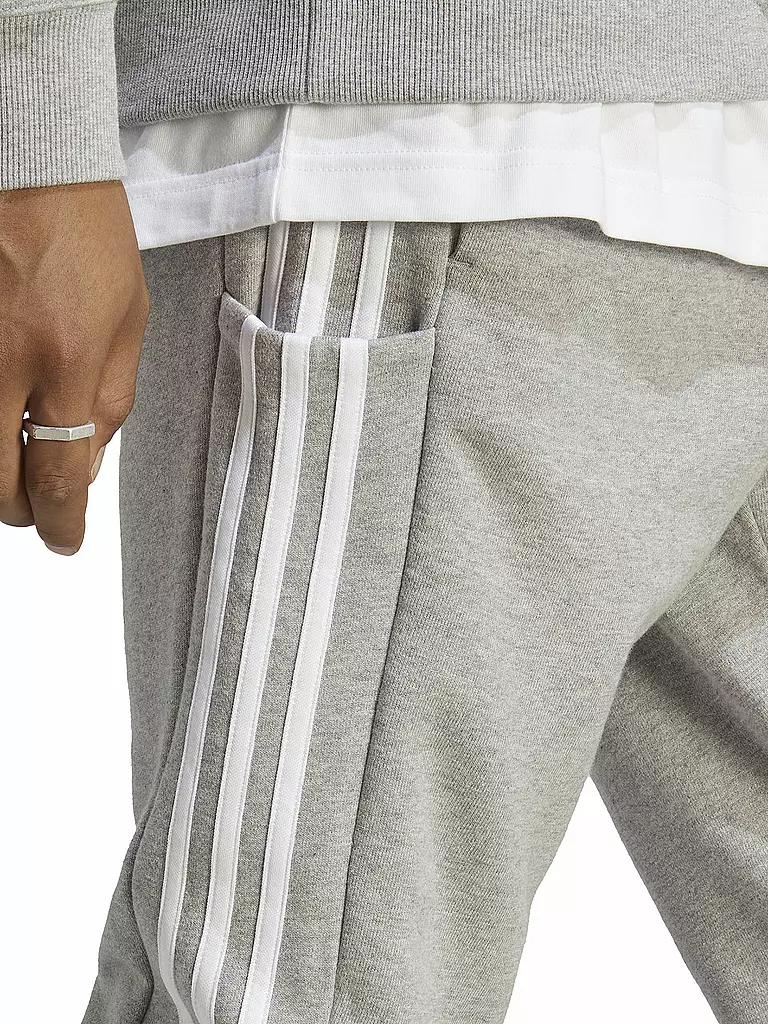 ADIDAS | Pantalon de jogging homme Essentials French Terry à revers fuselés 3 bandes | Gris