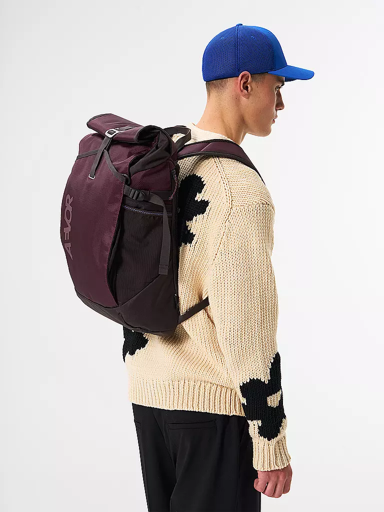 AEVOR | Sac à dos Roll Pack 20-28L | Rouge foncé