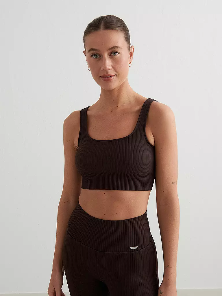 AIM'N | Soutien-gorge de sport côtelé sans coutures à maintien moyen pour femmes |