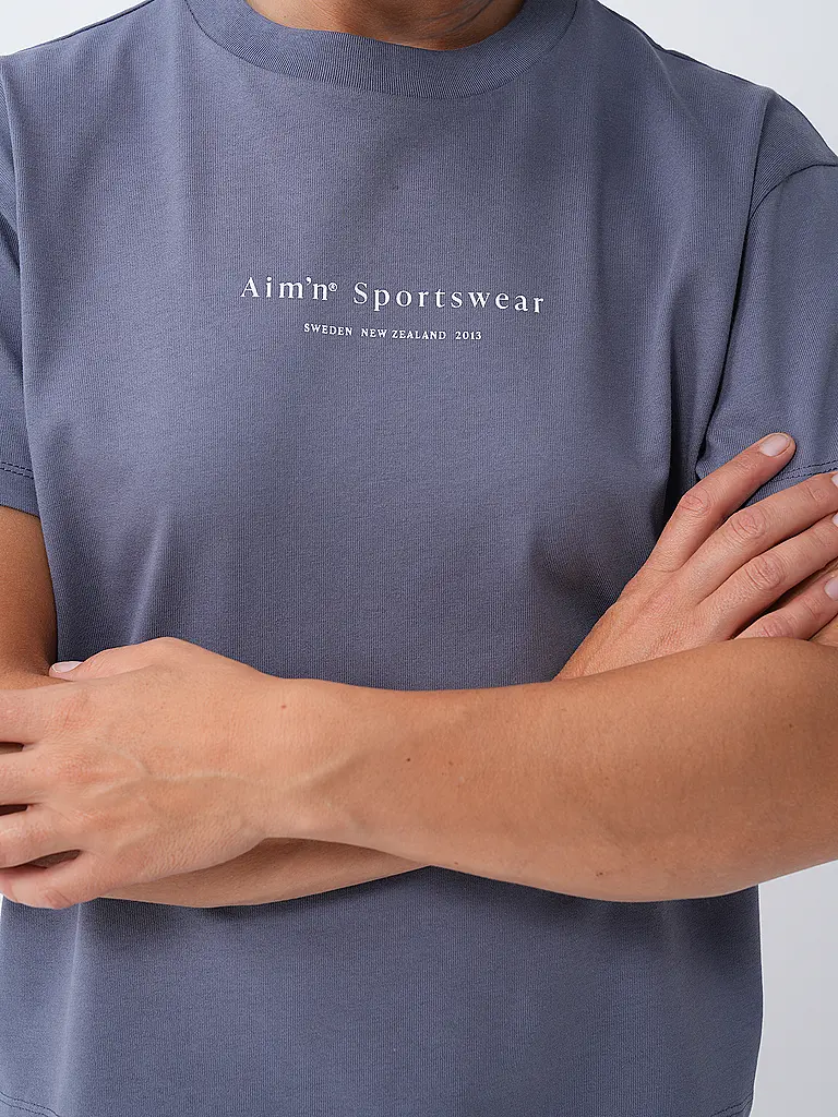 AIM'N | T-shirt boxy serif pour femmes |