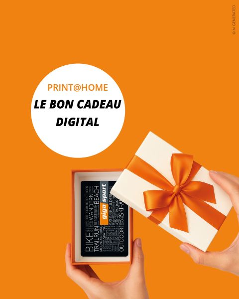 Des mains tenant une boîte cadeau ouverte avec un ruban orange contenant une carte cadeau numérique, sur un fond orange avec le texte : "PRINT@HOME LE BON CADEAU DIGITAL."