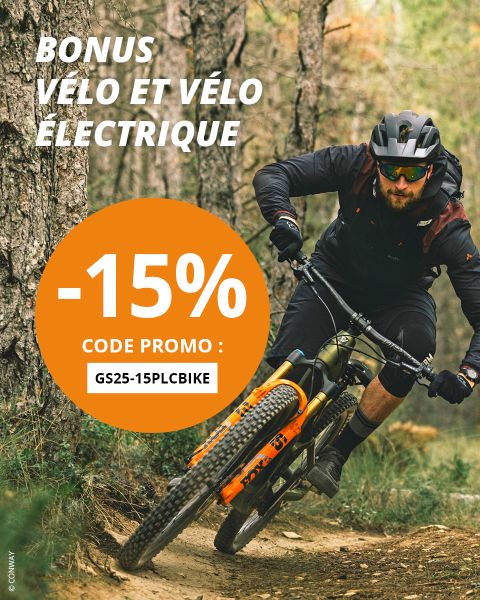 Un homme descend un chemin forestier sur un VTT électrique. Le texte offre une réduction de 15 % sur les vélos électriques avec le code promotionnel GS25-15PLCBIKE.