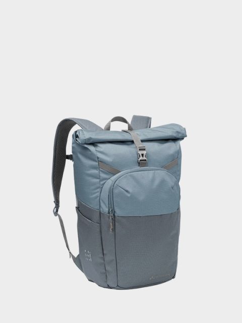 Un sac à dos de randonnée marron et bleu avec deux compartiments zippés et des bretelles réglables sur un fond gris clair. Dans le coin supérieur gauche, le texte « Sacs à dos de jour » apparaît en blanc.