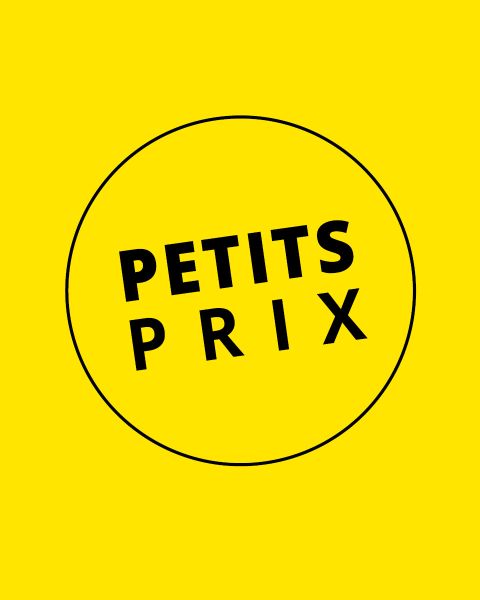 Texte noir "PETITS PRIX" à l'intérieur d'un cercle noir sur fond jaune vif.