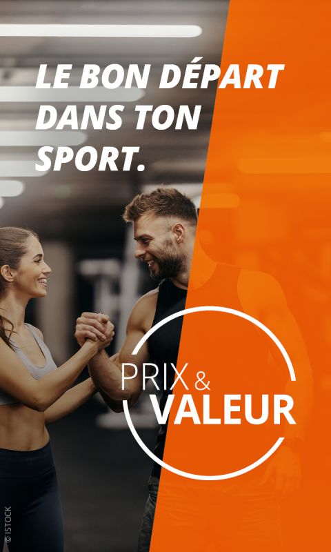 Un homme et une femme en tenue de sport se serrant la main avec le sourire dans une salle de sport, avec un texte en français et une superposition orange indiquant "Prix & Valeur".