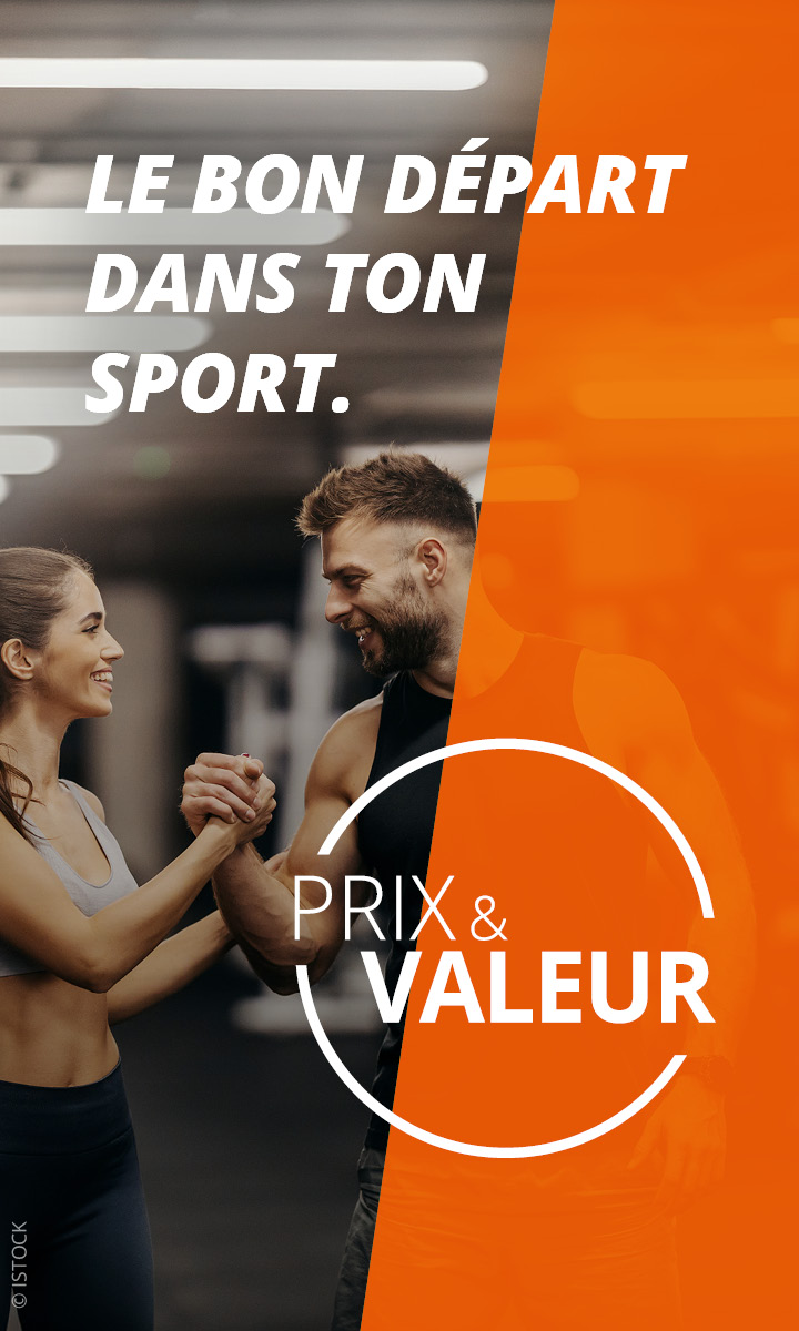 Un homme et une femme en tenue de sport se serrant la main avec le sourire dans une salle de sport, avec un texte en français et une superposition orange indiquant "Prix & Valeur".