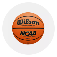 Un ballon de basket Wilson NCAA orange avec des inscriptions et des lignes noires, centré sur un fond blanc uni.