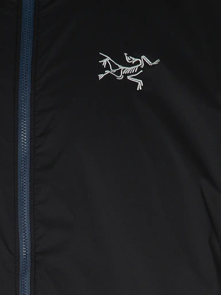 ARCTERYX | Nom du produit : Veste isolante Atom Hoodie pour hommes
Marque : ARCTERYX
Couleur : bleu foncé
Catégories : Hommes

Matériau : Fibre synthétique | Bleu foncé