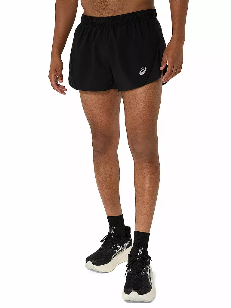 ASICS | Short de course fendu Core pour hommes | Noir
