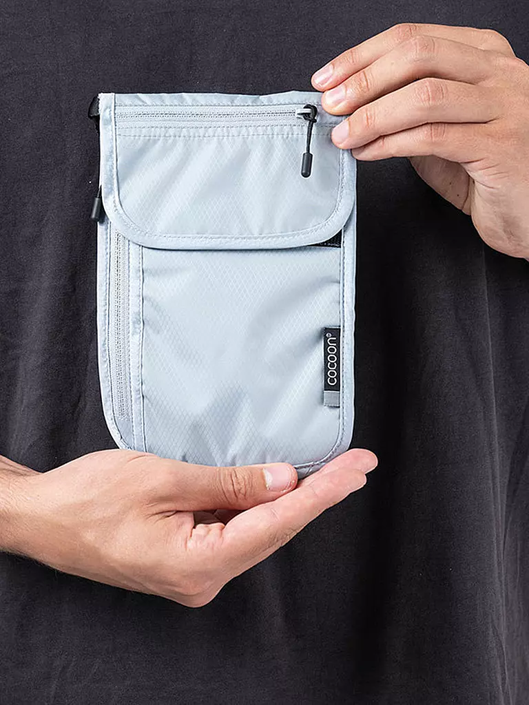 COCOON | Porte-documents de voyage à porter autour du cou | Gris clair