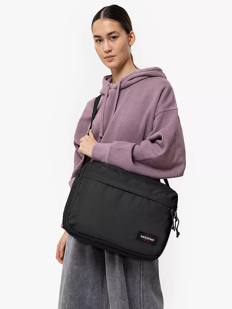 EASTPAK | Sac bandoulière Crosser 16L | Noir