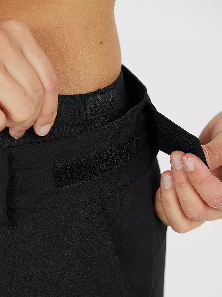 ENDURANCE | Short de cyclisme 2en1 Balhia pour femmes |