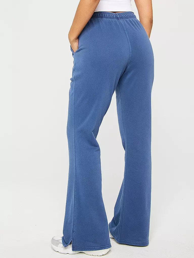 FABLETICS | Pantalon de fitness pour femmes Year Round Terry Flared Fit |