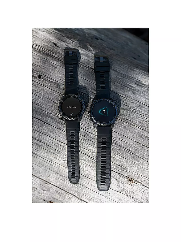 GARMIN | Montre intelligente GPS multisports Fenix 8 Solar Sapphire 51 mm |