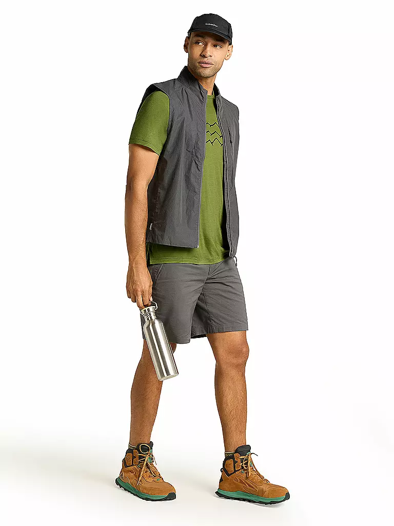 ICEBREAKER | Produktname: Herren Funktionsshirt Sphere 125 Cool
Marke: ICEBREAKER
Farbe: olive
Kategorien: Herren
Tags: Merino

Material: Tencel,Lyocell,Merino,Wolle | 