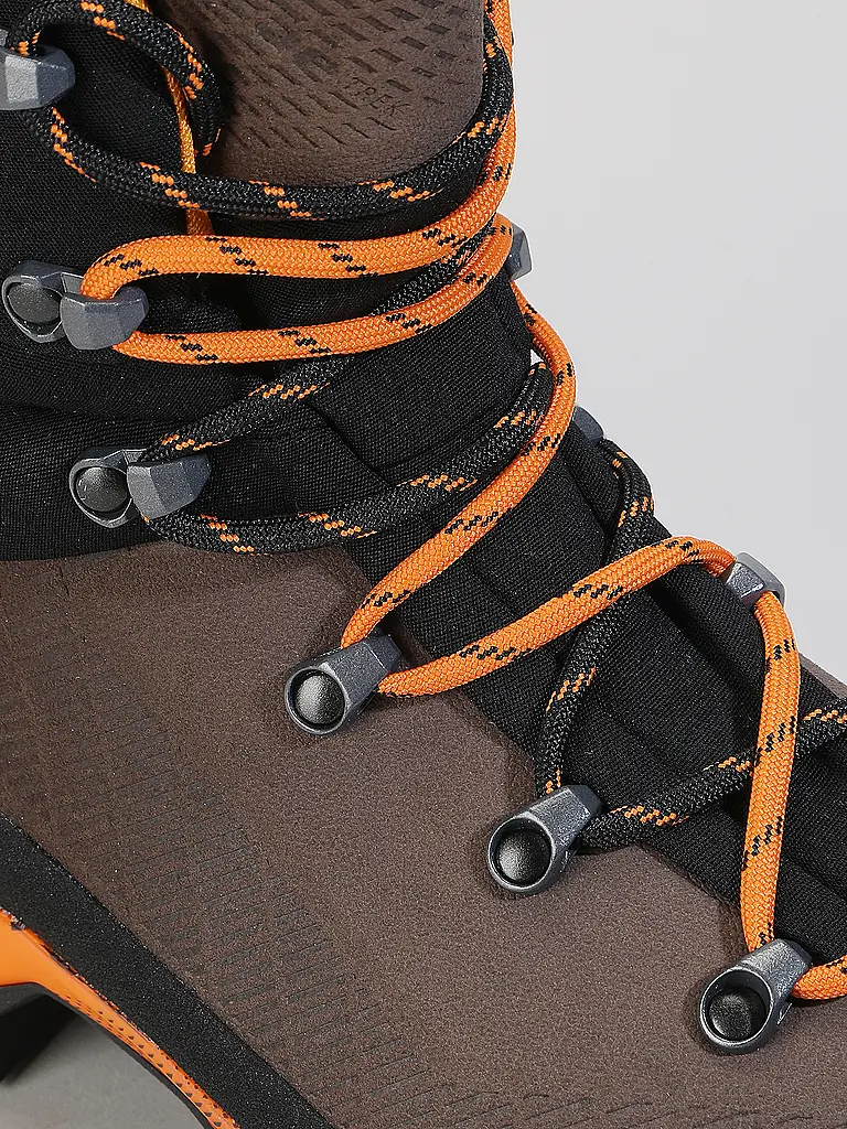 LA SPORTIVA | Chaussures de montagne homme Aequilibrium Trek GTX |
