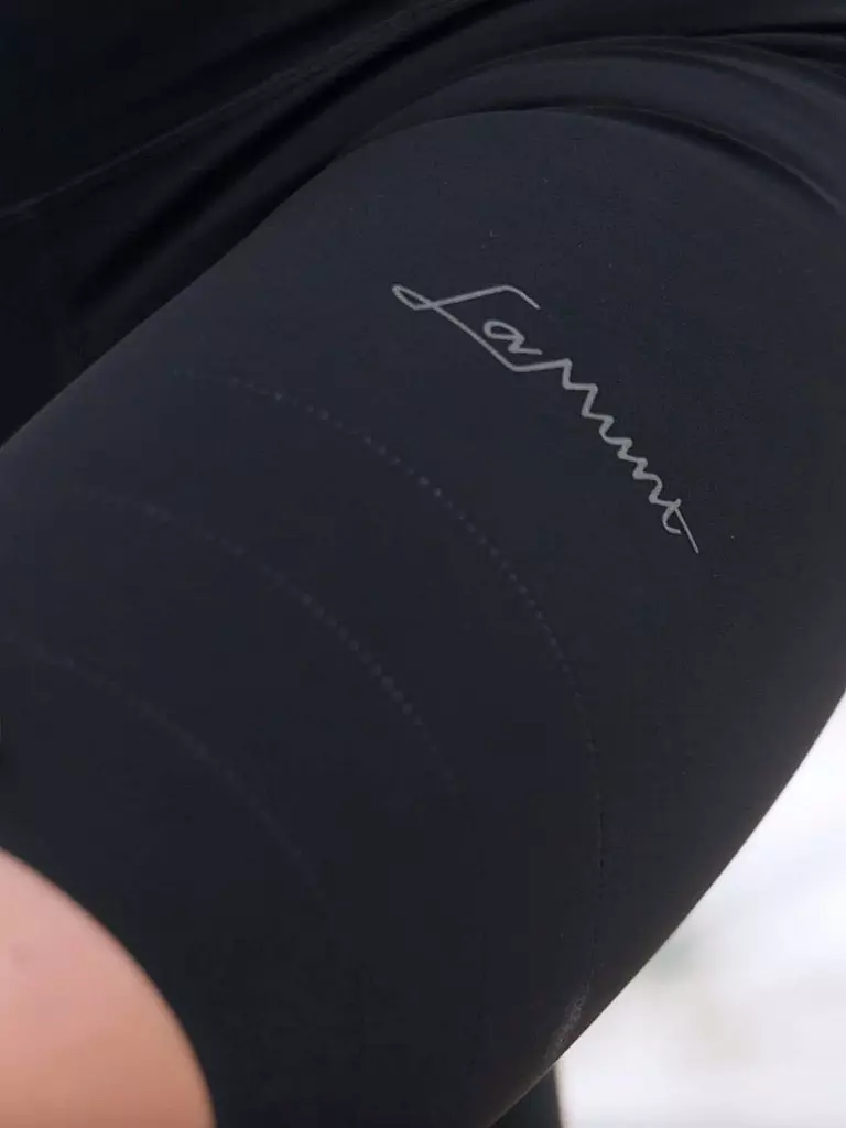 LAMUNT | Short Lisa Tailor pour femmes |
