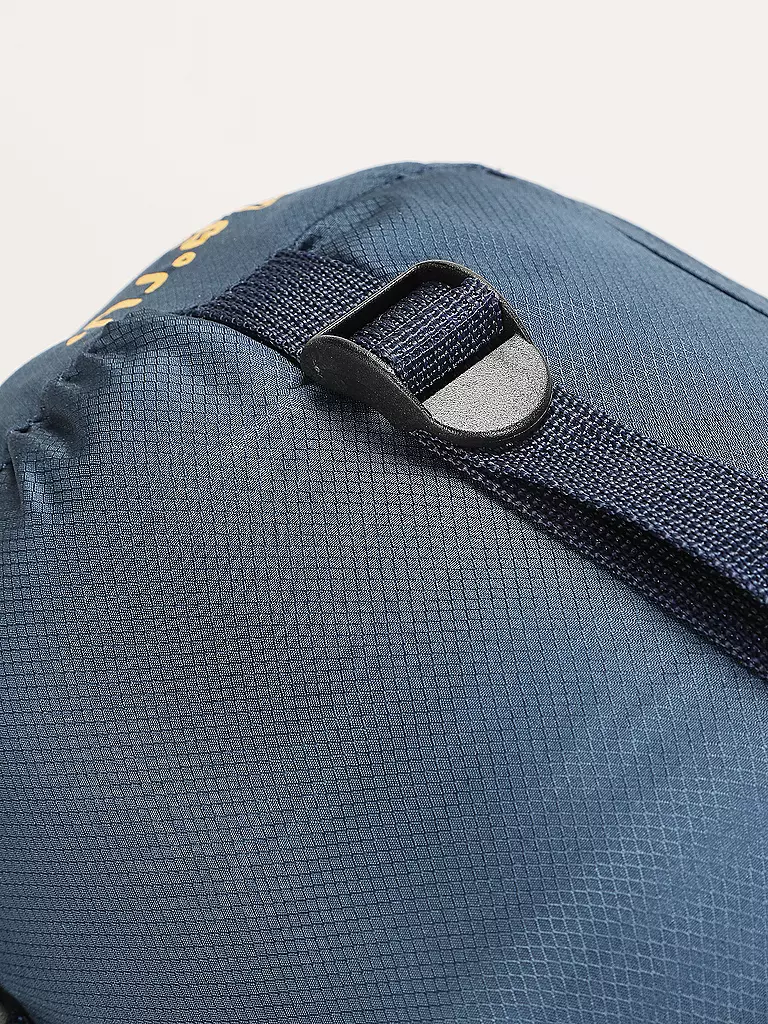 MERU | Sac de couchage en fibres synthétiques Isar 11 M 35x18cm 1000g |