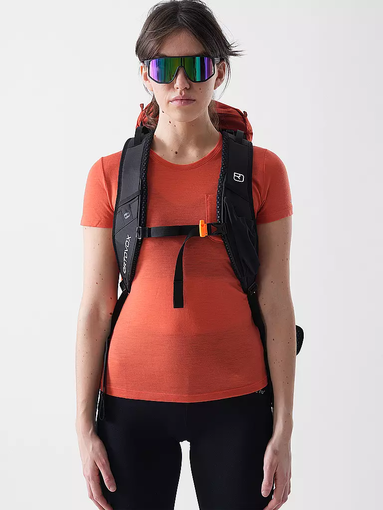 MERU | T-shirt de sport pour femmes Queluz Merino | Corail