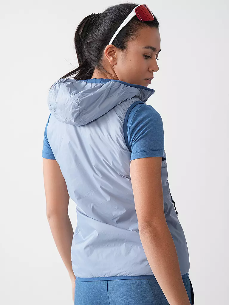 MERU | Veste isolante à capuche Naknek pour femmes | Bleu clair