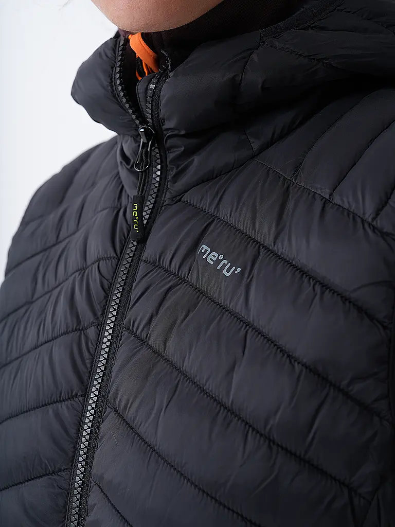 MERU | Veste isolante à capuche Rakaia pour femmes |