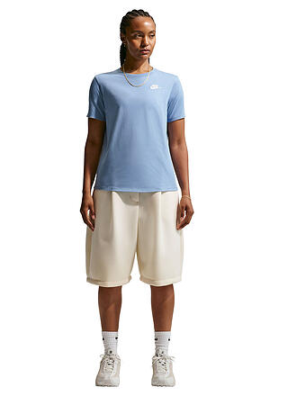 NIKE | T-shirt Sportswear Club Essentials pour femme