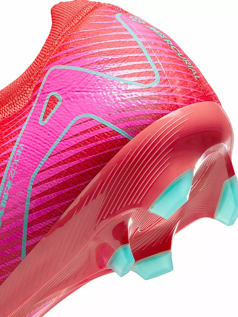 NIKE | Chaussures de football à crampons Mercurial Vapor 16 Pro pour hommes |