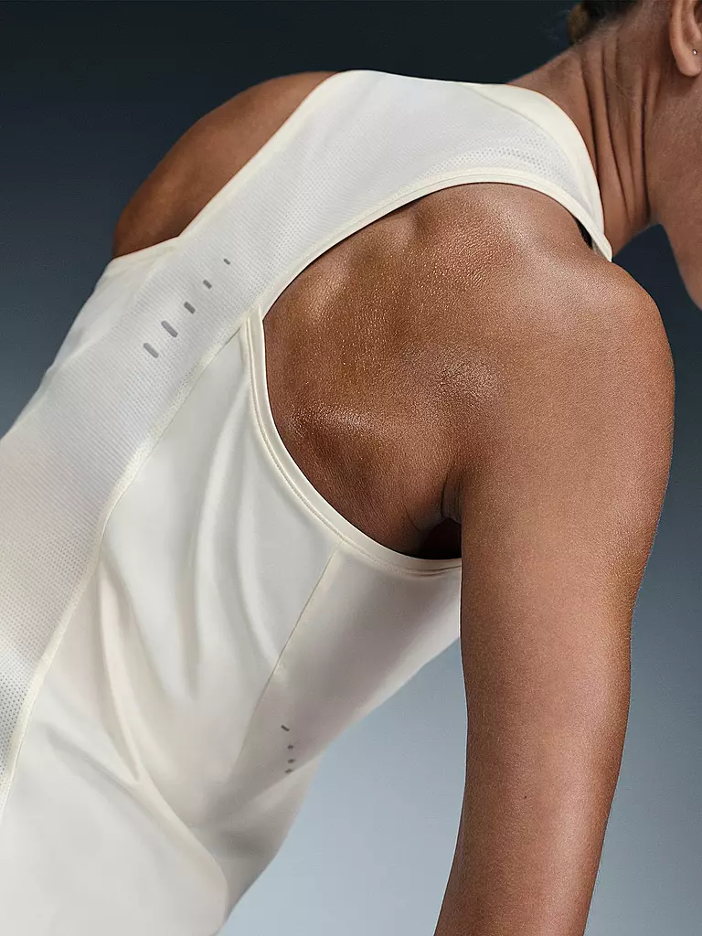 NIKE | Débardeur de course Swift pour femme |