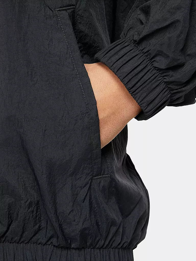 NIKE | Damen Jacke Sportswear Essential Windrunner | Noir