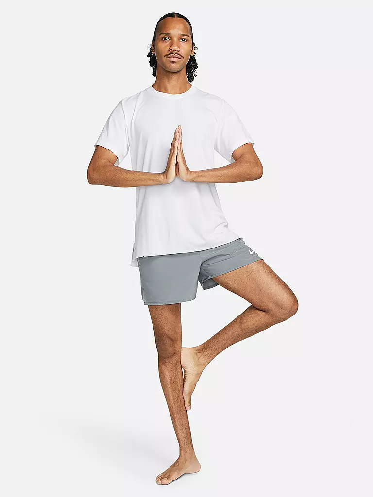 NIKE | Short de course Challenger 5 pouces pour homme | Gris clair