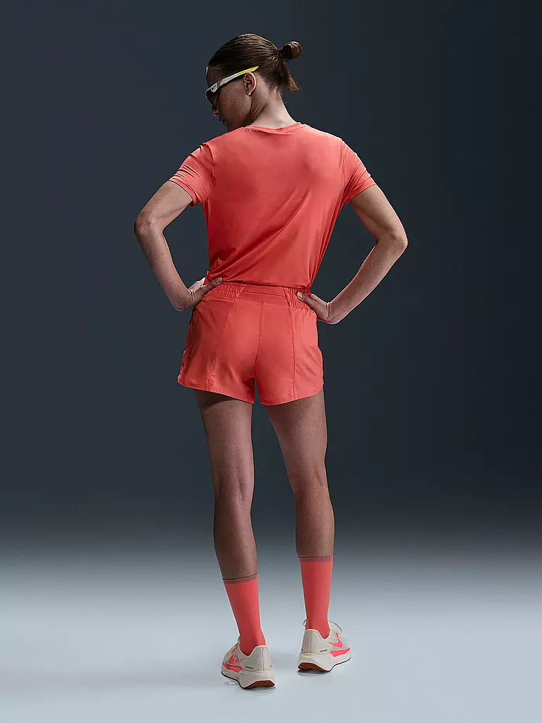 NIKE | Short de course One Swoosh pour femme |