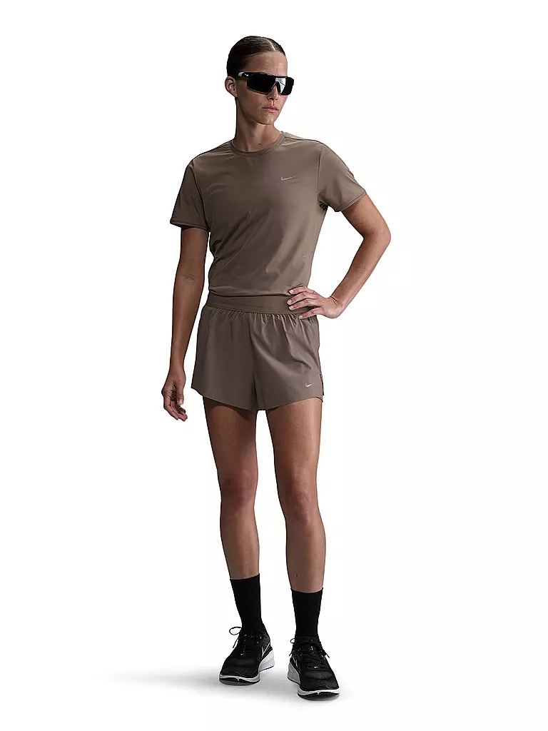 NIKE | Short de course Swift pour femme | Marron