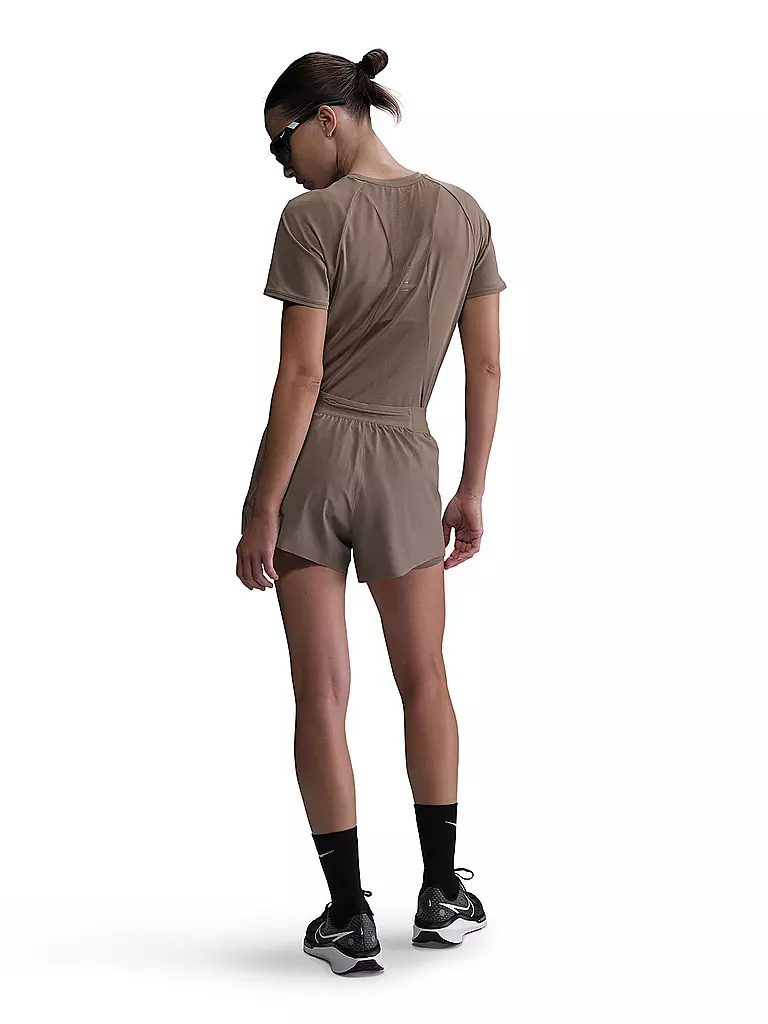NIKE | Short de course Swift pour femme | Marron