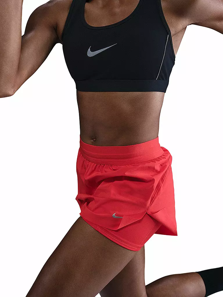 NIKE | Short de course Swift pour femme | Rouge