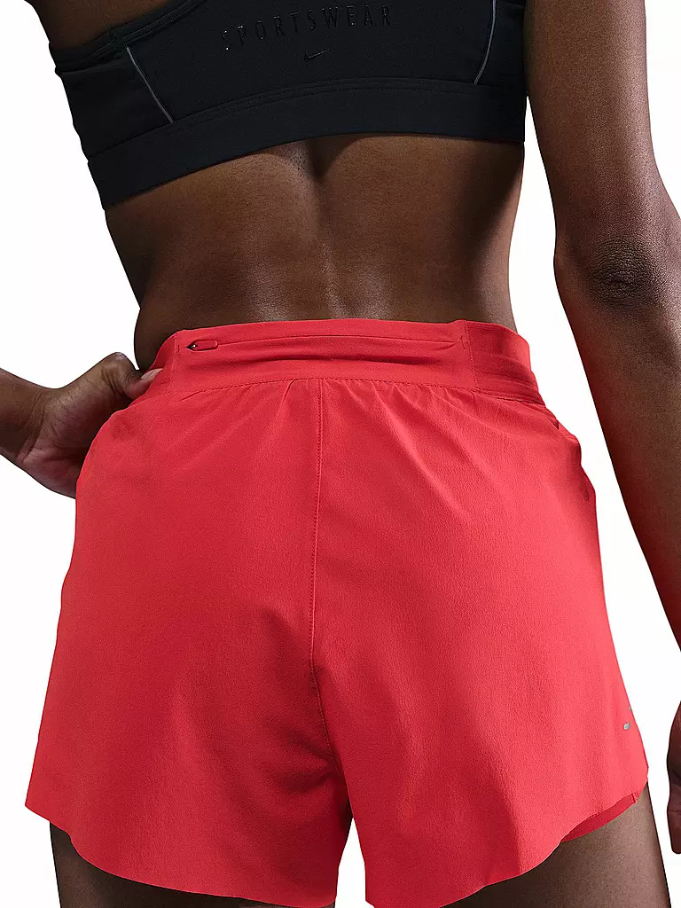 NIKE | Short de course Swift pour femme | Rouge