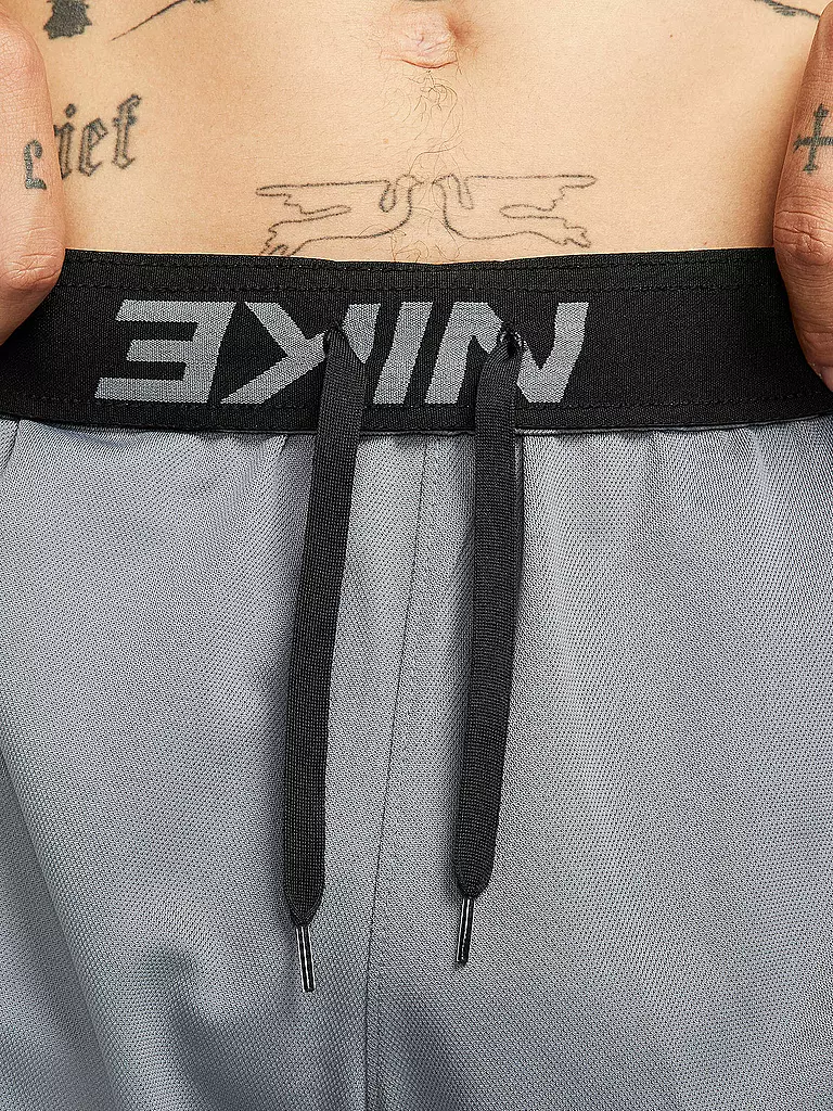 NIKE | Short de fitness Dri-FIT Totality pour homme |