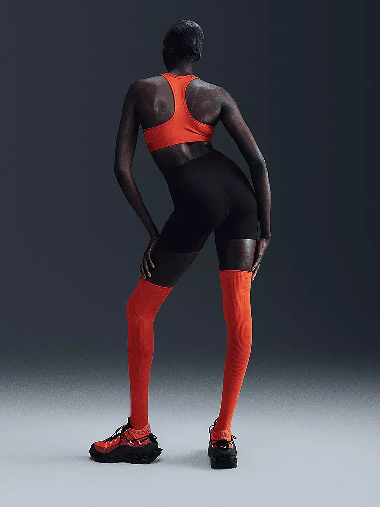 NIKE | Soutien-gorge de sport pour femme Swoosh à maintien moyen | 