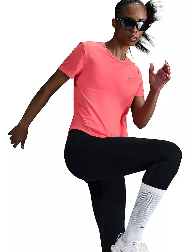 NIKE | T-shirt de course Tempo pour femmes |
