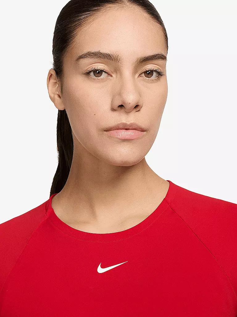 NIKE | T-shirt de fitness court pour femme Nike Pro 365 |