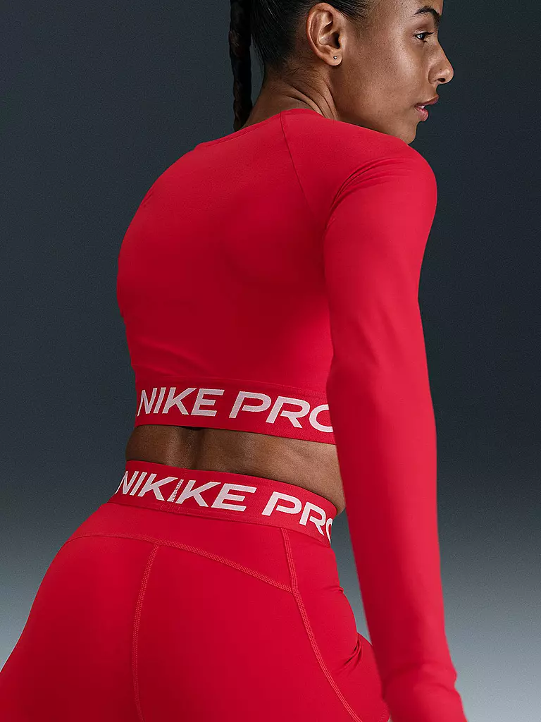 NIKE | T-shirt de fitness court pour femme Nike Pro 365 |