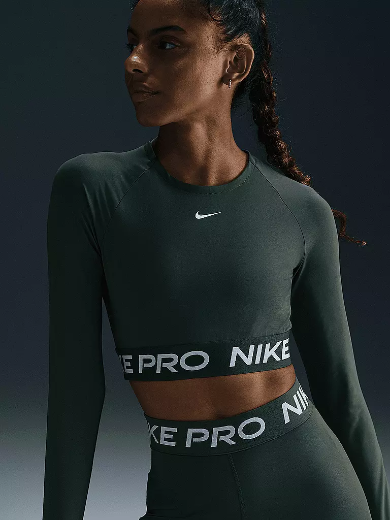NIKE | T-shirt de fitness court Pro 365 Dri-FIT pour femme |