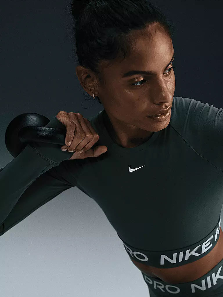 NIKE | T-shirt de fitness court Pro 365 Dri-FIT pour femme |