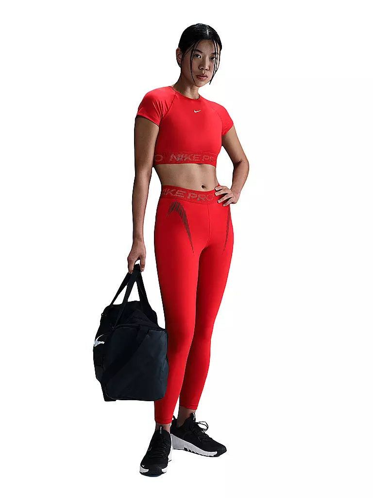 NIKE | T-shirt de fitness court Pro pour femmes | Rouge