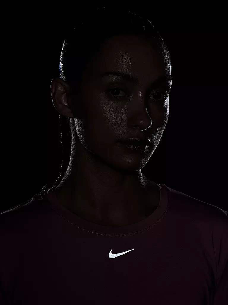 NIKE | T-shirt de fitness pour femme One Classic Dri-FIT |