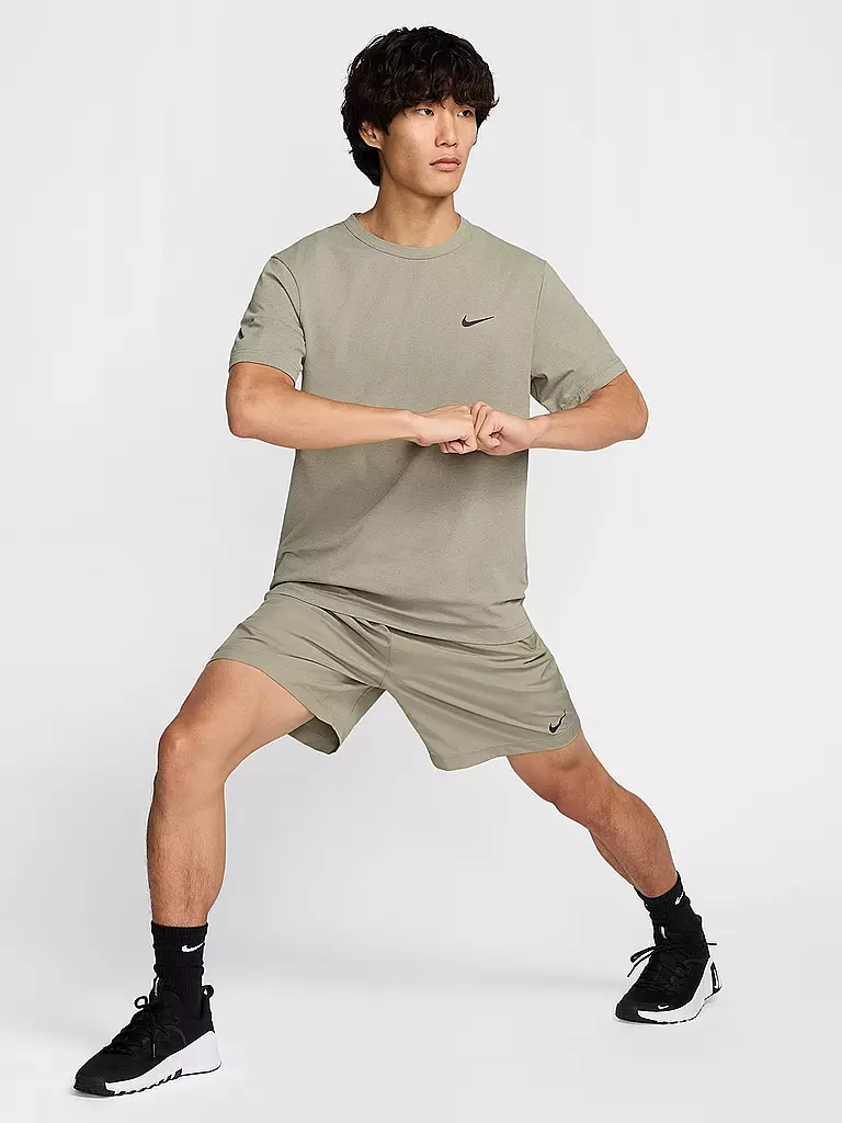 NIKE | T-shirt de fitness pour homme Dri-FIT UV Hyverse | Olive