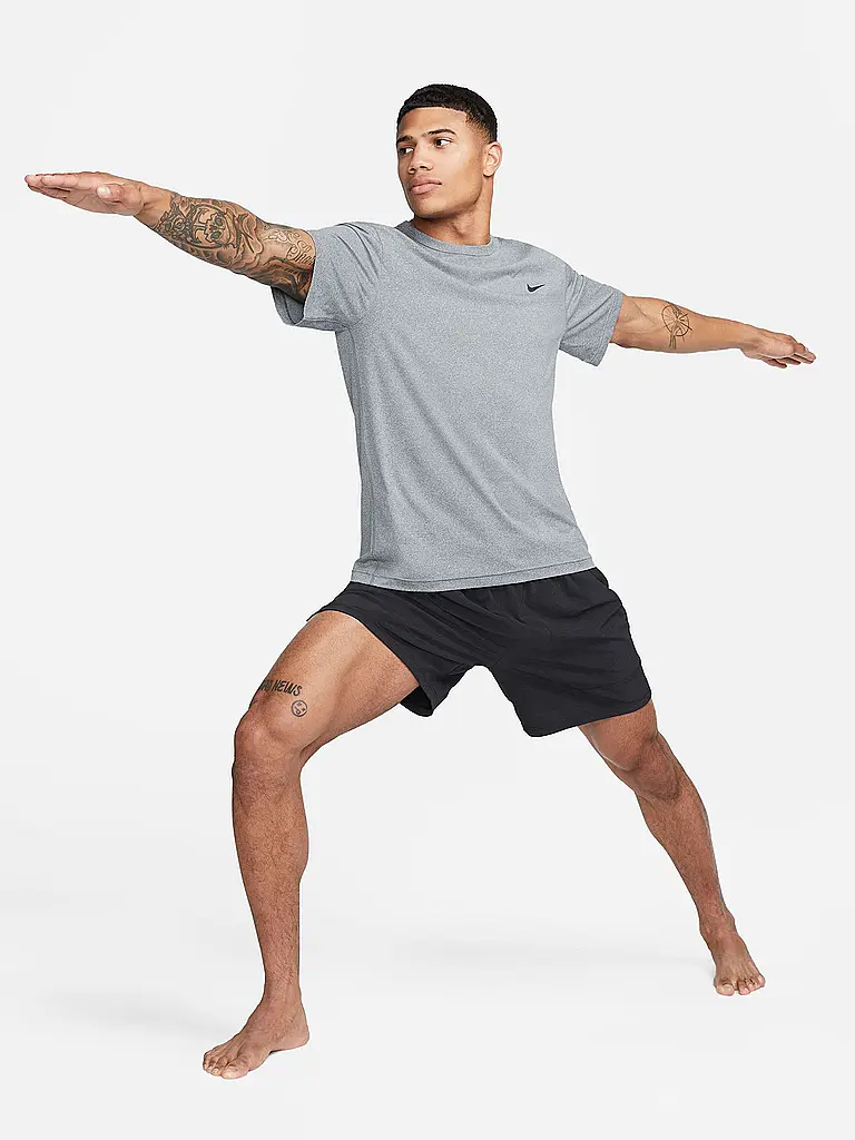 NIKE | T-shirt de fitness pour homme Dri-FIT UV Hyverse | Gris