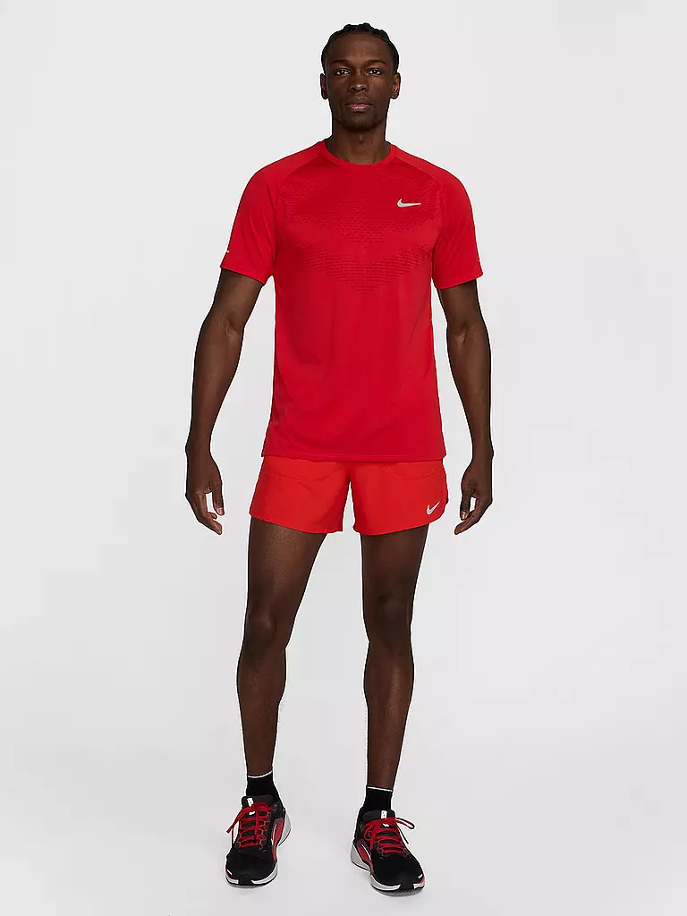 NIKE | T-shirt de running Dri-FIT Stride pour homme | Rouge