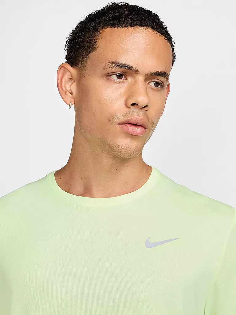 NIKE | T-shirt de running pour homme Dri-FIT UV Miler |