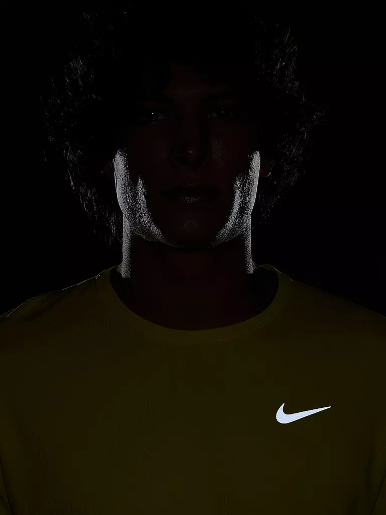 NIKE | T-shirt de running pour homme Dri-FIT UV Miler |